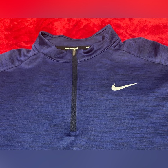 XL- Nike Navy Blue Running Shirt with Thumb Holes! Seriously like New! - Picture 6 of 15